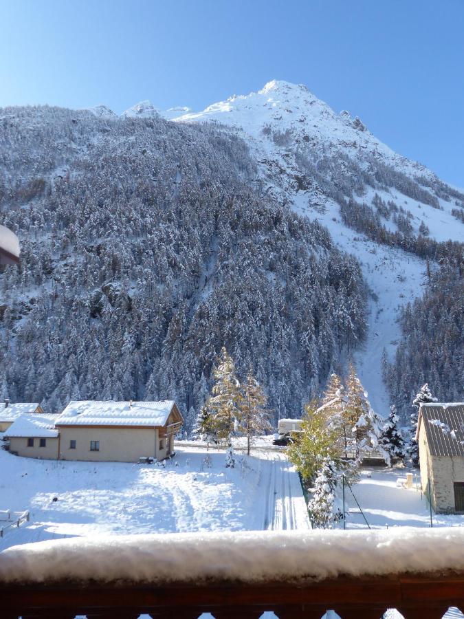 Apartamento Tranquillité et authenticité au pied des Ecrins Villar-dʼArène Exterior foto